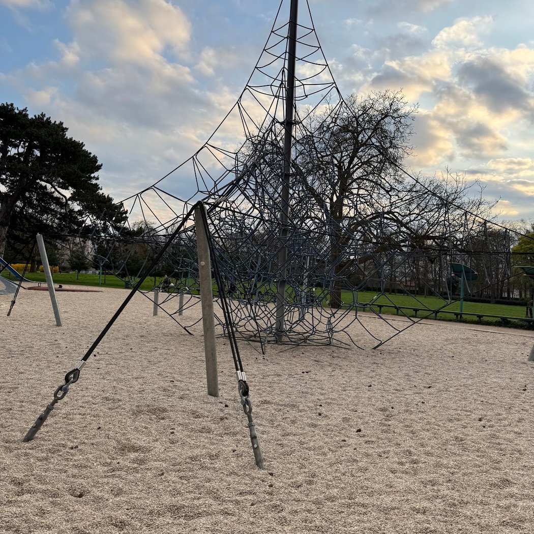 Aire de jeux 3